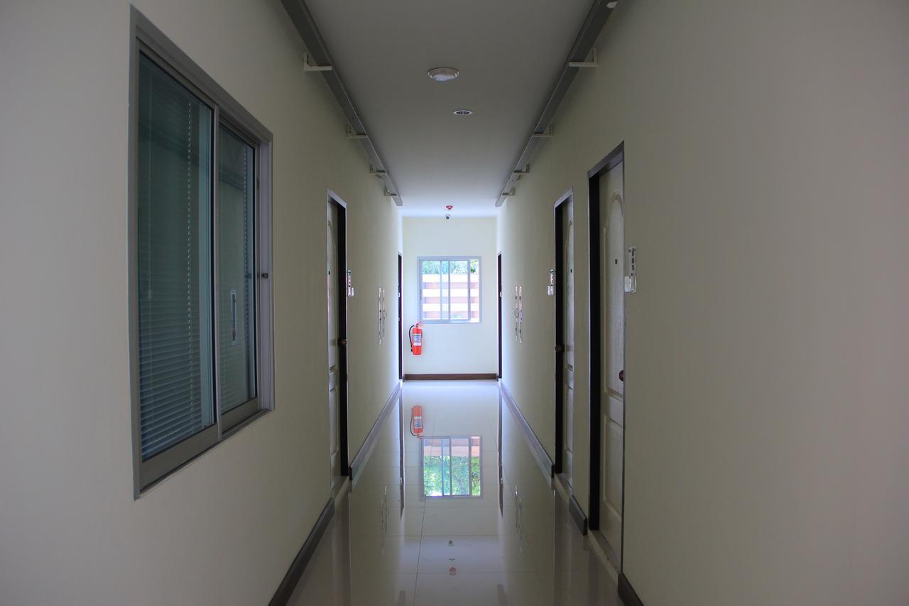 Thani Residence Чонбури Екстериор снимка