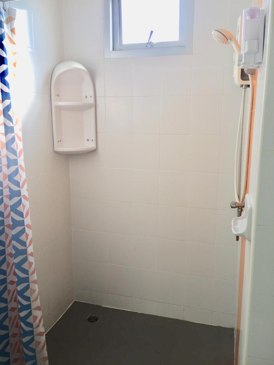 Thani Residence Чонбури Екстериор снимка